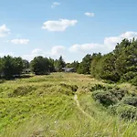 3 Bedroom Cozy In *