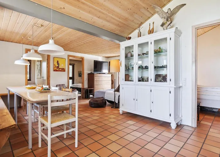 3 Bedroom Cozy In Сasa de vacaciones