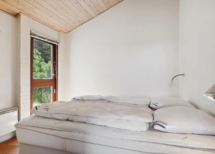 3 Bedroom Cozy In