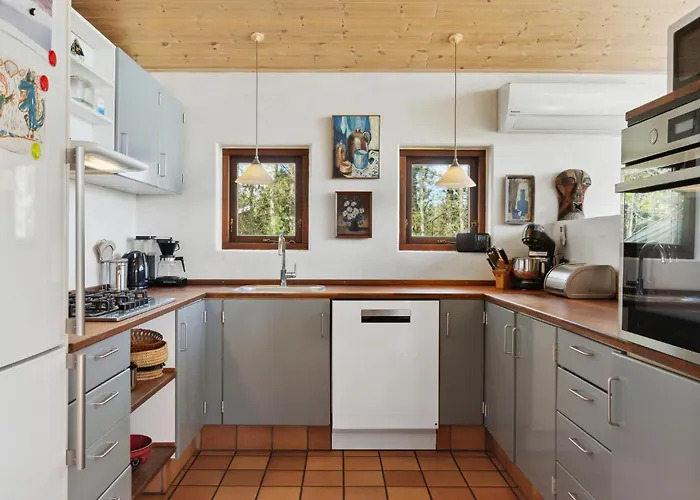 3 Bedroom Cozy In Jerup