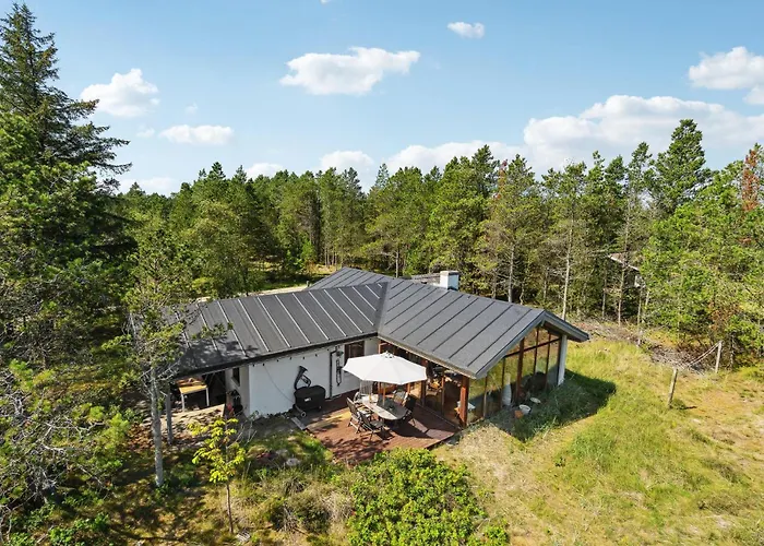 3 Bedroom Cozy In * Jerup